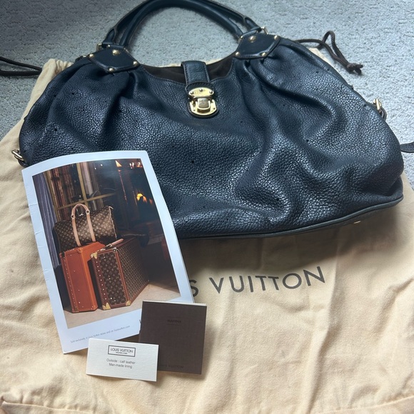 Louis Vuitton Mahina L handbag - Picture 4 of 8